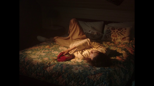 Video Reference: Comfort, Wood, Flash photography, Bed frame, Bed, Floor, Tints and shades, Linens, Hardwood, Bedding