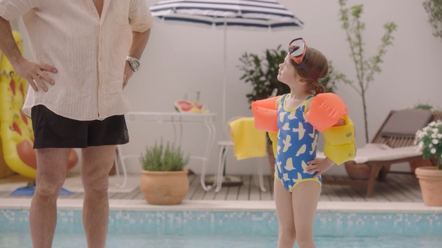 Video Reference: Yellow, Fun, Leg, Shoulder, Vacation, Joint, Leisure, Shorts, Summer, Recreation, Person