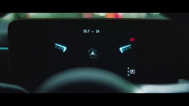 Video Reference: Speedometer, Car, Audio equipment, Vehicle, Auto part, Technology, Automotive design, Electronic device, Multimedia, Electronics