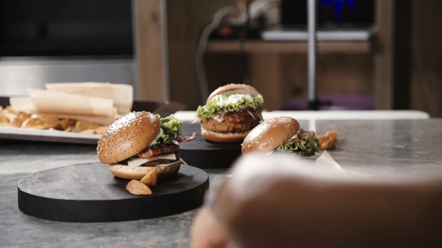 Video Reference: food, appetizer, brunch, finger food, meal, slider, hamburger, breakfast, dessert, fast food