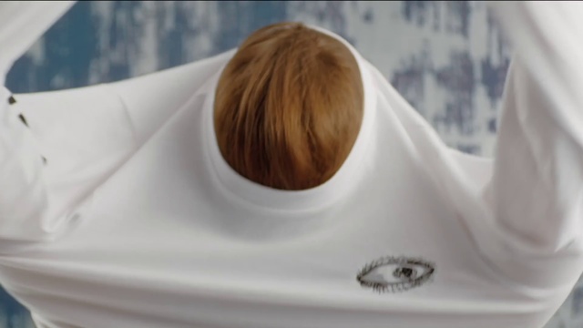 Video Reference: Hair, Hairstyle, Blond, Arm, Neck, Brown hair, Eyelash