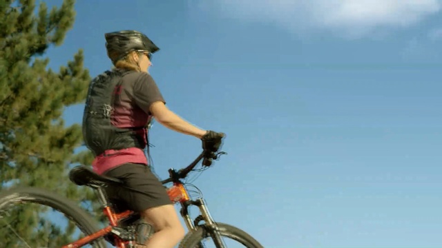 Video Reference: bicycle, road bicycle, cycling, land vehicle, mountain bike, cycle sport, racing bicycle, road cycling, bicycle accessory, sports equipment, Person