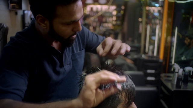 Video Reference: Barber, Beard, Facial hair