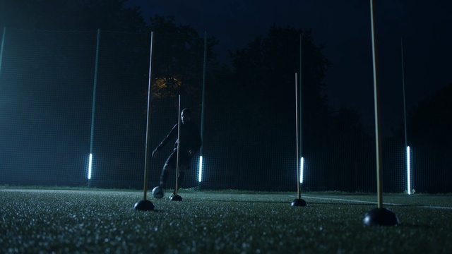 Video Reference: atmosphere, light, darkness, night, street light, lighting, sky, water, electricity, tree