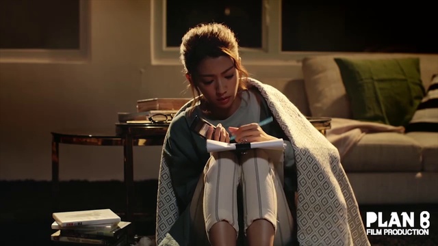 Video Reference: Scene, Sitting, Reading, Drama