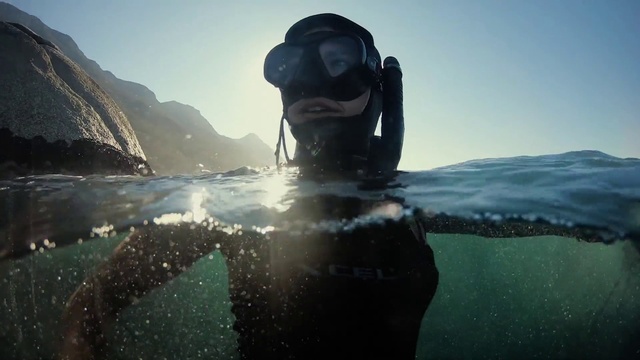 Video Reference: Sky, Water, Diving equipment, Sunlight, Headgear, Helmet, Eyewear, Leisure, Fun, Recreation