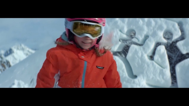 Video Reference: Snow, Helmet, Fun, Personal protective equipment, Recreation, Goggles, Winter sport, Mountaineering, Ski helmet, Skiing