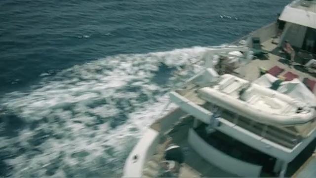 Video Reference: water transportation, boat, yacht, watercraft, sea, ship, boating, passenger ship, vehicle, luxury yacht