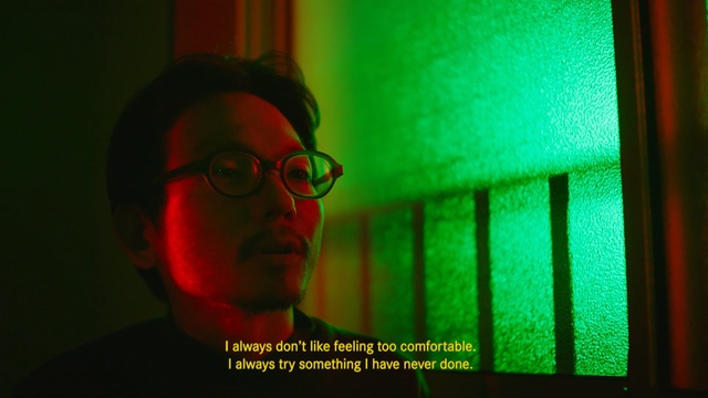 Video Reference: Green, Red, Light, Eyewear, Glasses