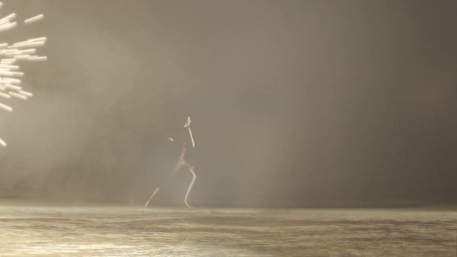 Video Reference: Sky, Atmospheric phenomenon, Atmosphere, Water, Sea, Calm, Cloud, Photography, Sunlight, Horizon