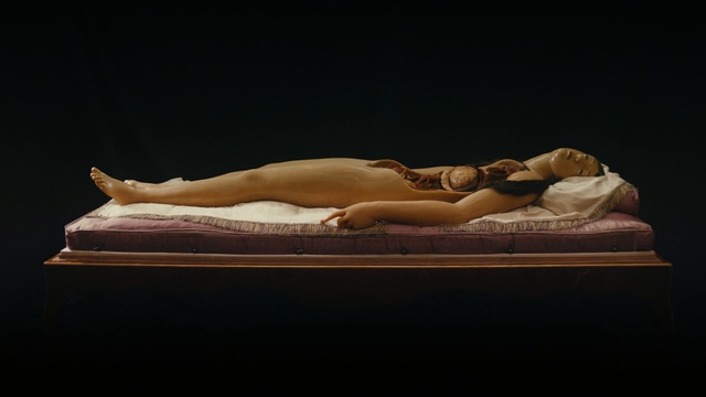 Video Reference: Sculpture, Art model, Photography, Art, Human body, Leg, Muscle, Classical sculpture, Statue, Furniture