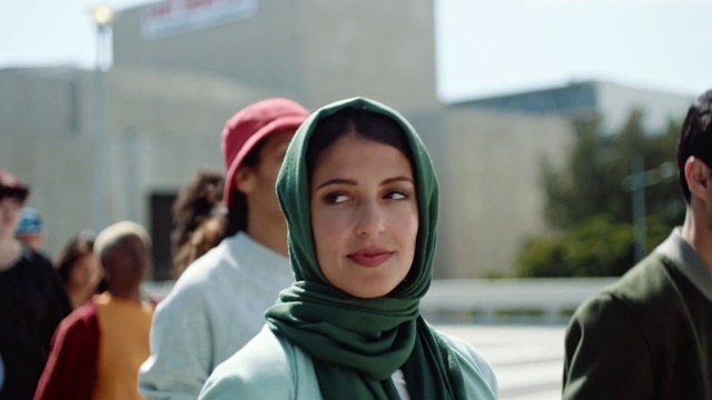 Video Reference: Snapshot, Headgear, Street fashion, Photography, Fashion accessory, Smile