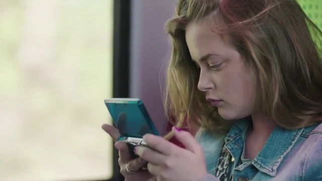 Video Reference: Hair, Blond, Reading, Nose, Cheek, Brown hair, Fun, Photography, Technology, Long hair