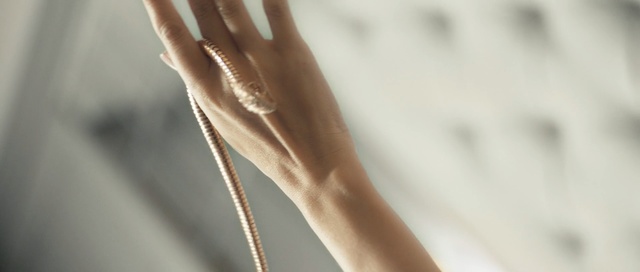 Video Reference: hand, shoulder, close up, arm, finger, girl, neck, joint