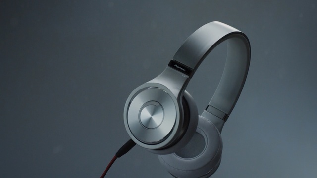 Video Reference: headphones, technology, audio equipment, electronic device, audio, product, gadget, product