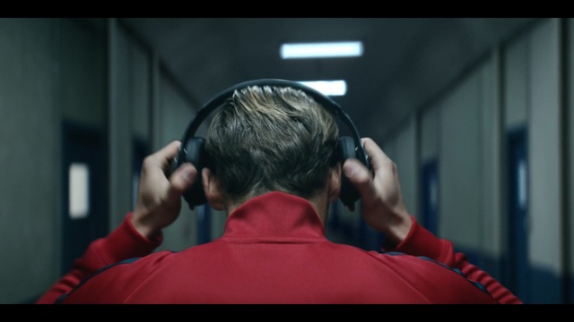 Video Reference: Hair, Audio equipment, Hairstyle, Headphones, Ear, Technology, Electronic device, Gadget, Photography