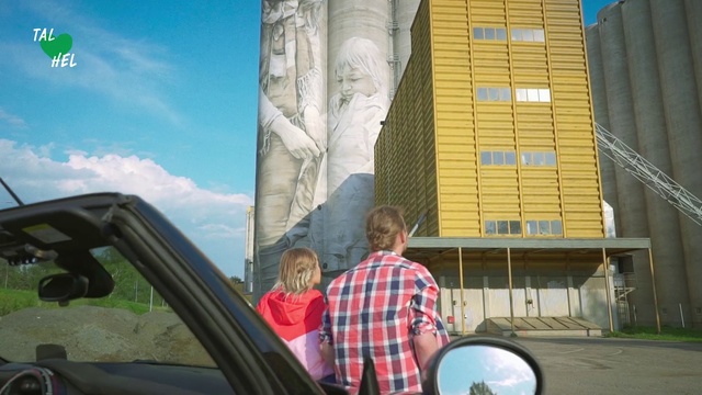 Video Reference: Vehicle door, Architecture, Auto part, Travel, Vehicle, Car, Family car, Automotive window part, Facade, Tower block