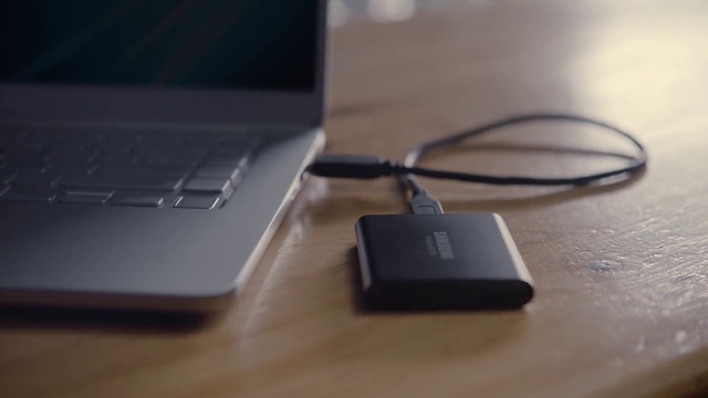 Video Reference: Electronics, Gadget, Electronic device, Technology, Cable, Electronics accessory