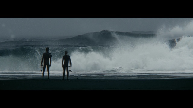 Video Reference: Wave, Wind wave, Water, Sea, Tide, Ocean, Surfing, Atmospheric phenomenon, Sky, Surface water sports, Person