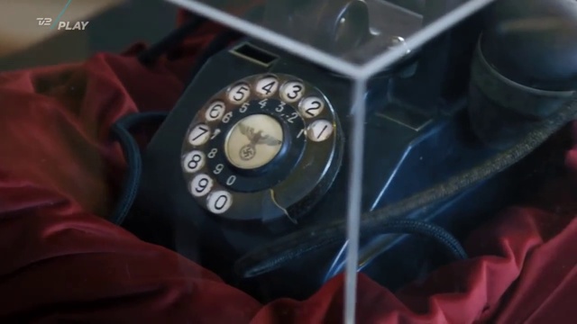 Video Reference: Automotive design, Auto part, Telephone, Automotive wheel system, Photography, Wheel