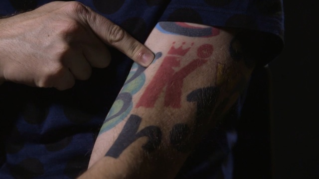 Video Reference: hand, finger, tattoo, arm, human body, flesh, joint, muscle, tattoo artist, neck