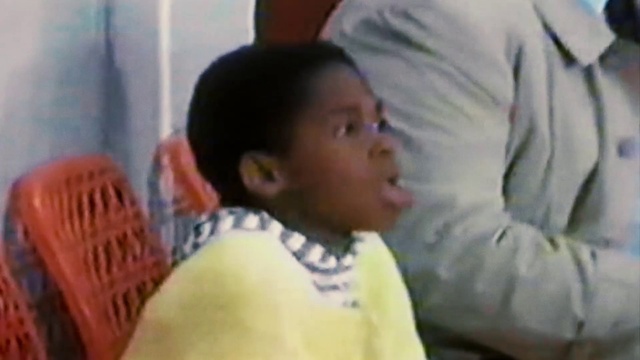 Video Reference: Forehead, Nose, Hairstyle, Eyebrow, Mouth, Human body, Ear, Gesture, Happy, Black hair