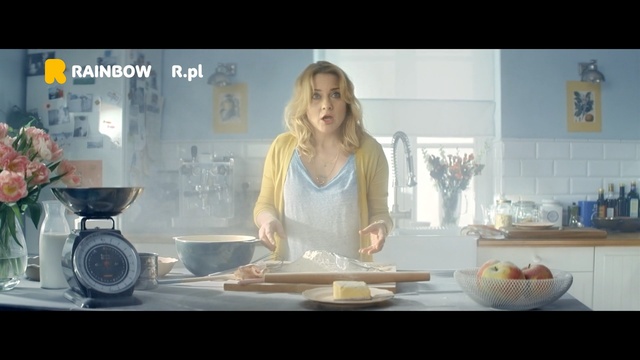 Video Reference: Food, Cooking, Baking, Dish, Meal, Cuisine, Sitting, Breakfast, Snack, Person