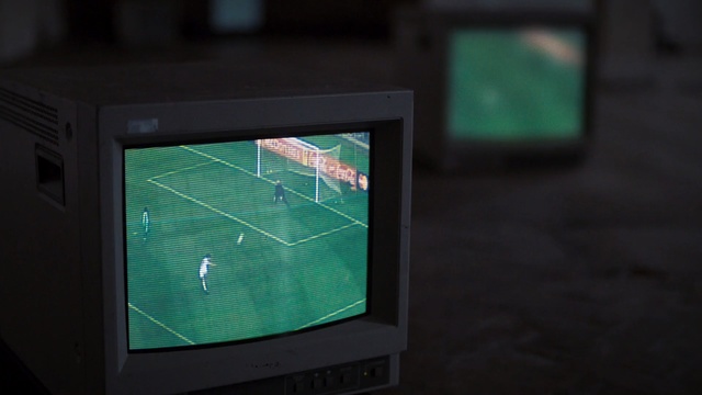 Video Reference: Screen, Green, Display device, Electronics, Technology, Electronic device, Media, Television, Multimedia, Television set