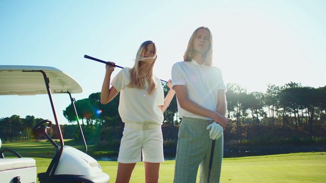 Video Reference: Golf course, Golf, Leisure, Fun, Recreation, Golfer, Grass, Sport venue, Photography, Vacation