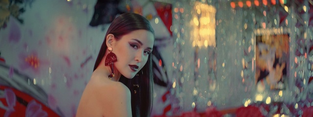 Video Reference: red, girl, lady, beauty, fashion, dress, black hair, human, organ, fun, Person