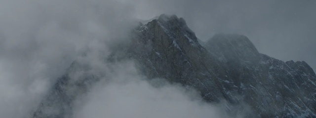 Video Reference: Mist, Atmospheric phenomenon, Mountainous landforms, Geological phenomenon, Mountain, Fog, Ridge, Cloud, Mountain range, Sky