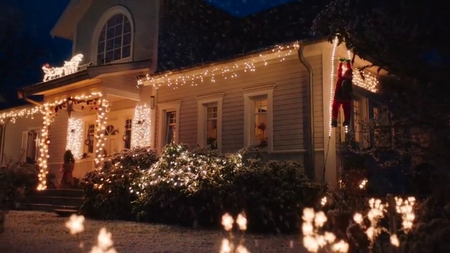 Video Reference: Home, Christmas lights, Lighting, Christmas decoration, House, Landscape lighting, Building, Christmas, Christmas eve, Mansion