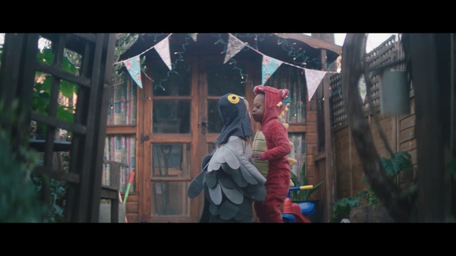 Video Reference: Pc game, Snapshot, Screenshot, Fictional character, Organism, Fiction, Costume, Art