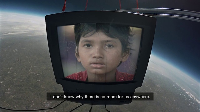 Video Reference: Face, Head, Screen, Media, Technology, Photography, Television, Photo caption, Electronic device