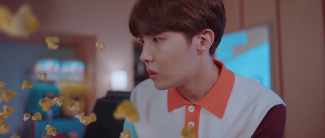 Video Reference: Nose, Chin, Cheek, Forehead, Jaw, Child, Mouth, Ear, Happy, Smile