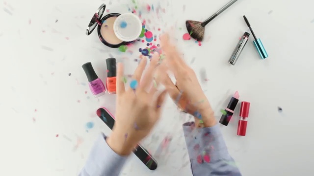 Video Reference: Nail, Finger, Nail polish, Skin, Hand, Nail care, Cosmetics, Design, Material property, Colorfulness, Person