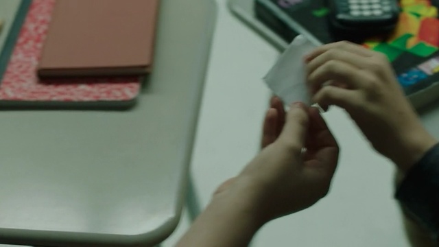 Video Reference: Finger, Hand, Gadget, Technology, Arm, Electronic device, Joint, Nail, Thumb, Play