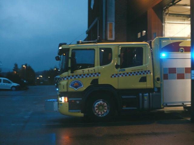 Video Reference: motor vehicle, transport, vehicle, mode of transport, truck, emergency, metropolitan area, emergency vehicle, public utility, car