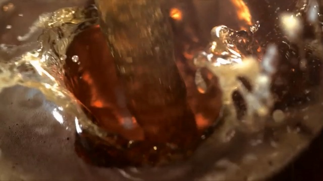 Video Reference: Water, Amber, Macro photography, Caramel color, Glass, Drinkware, Space