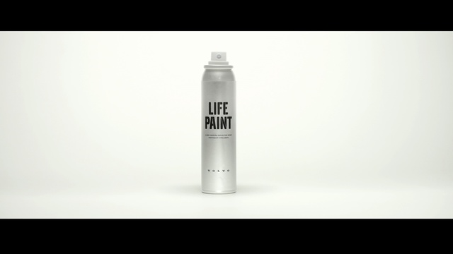 Video Reference: Bottle, Product, Water, Plastic bottle, Drink, Liquid, Glass bottle, Cylinder, Person