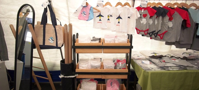 Video Reference: Boutique, Room, Fashion accessory, Clothes hanger, T-shirt, Furniture, Retail