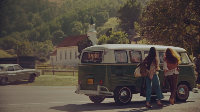 Video Reference: Land vehicle, Vehicle, Car, Mode of transport, Motor vehicle, Transport, Van, Automotive exterior, Travel, Family car