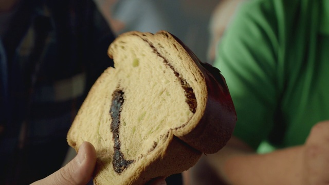 Video Reference: Food, Staple food, Ingredient, Fast food, Wood, Dish, Cuisine, Bread, Tree, Baked goods