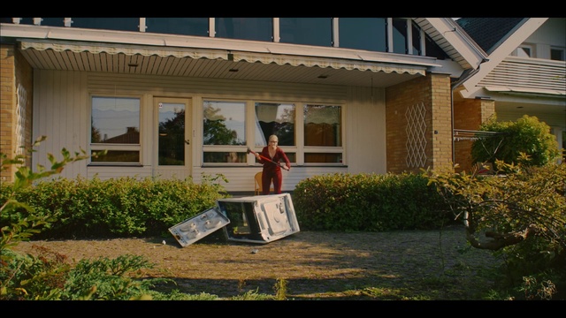 Video Reference: Property, Home, House, Real estate, Building, Window, Porch, Facade, Grass, Residential area