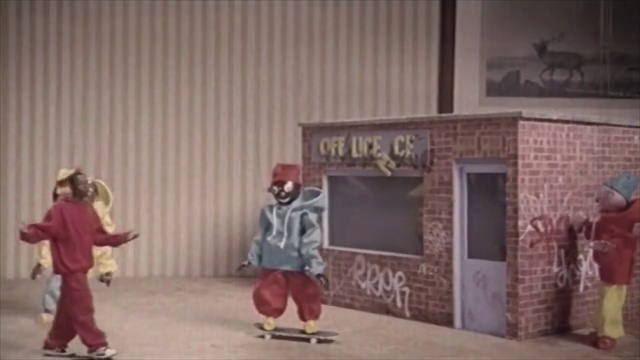 Video Reference: Wall, Fun, Performance, Performance art, Art, House, Facade