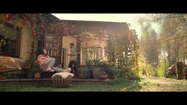 Video Reference: Photograph, Nature, Screenshot, Sunlight, Photography, House, Tree, Grass, Adaptation, Yard
