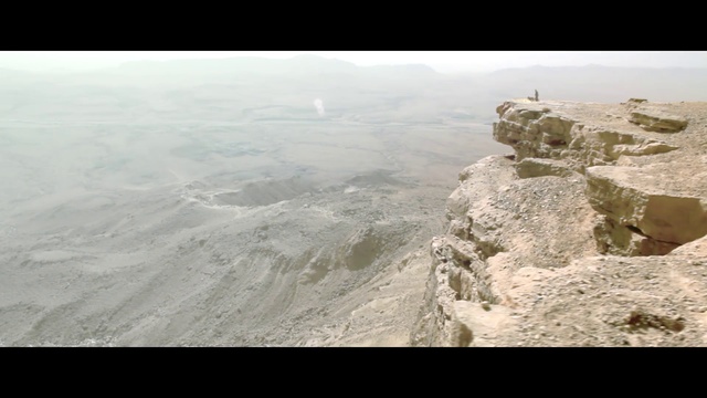Video Reference: Atmospheric phenomenon, Rock, Cliff, Terrain, Geology, Photography, Sea, Landscape, Geological phenomenon, Klippe