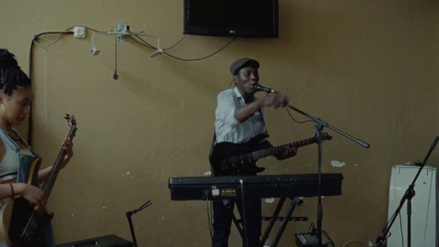 Video Reference: Music, Musician, Microphone stand, Performance, Musical instrument, Technology, Talent show, Electronic instrument, Singer, Microphone