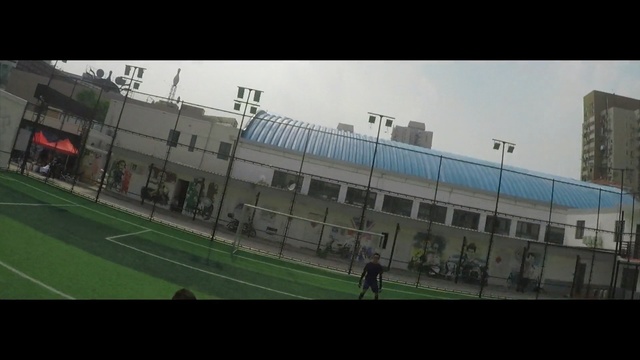 Video Reference: sport venue, structure, urban area, soccer specific stadium, stadium, player, mode of transport, atmosphere, arena, sky