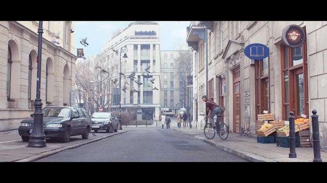 Video Reference: Town, Street, Neighbourhood, Urban area, Human settlement, City, Downtown, Road, Lane, Building, Person